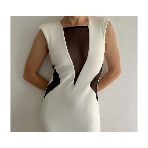 Black and White Bodycon Dress with Shoulder pads - Picture 8 of 9